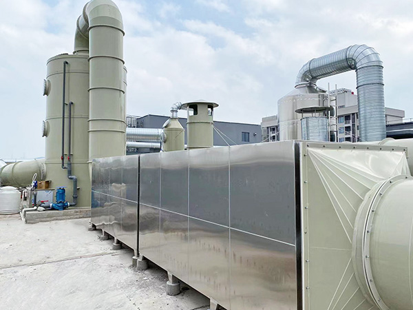 水喷淋+二级活性炭吸...